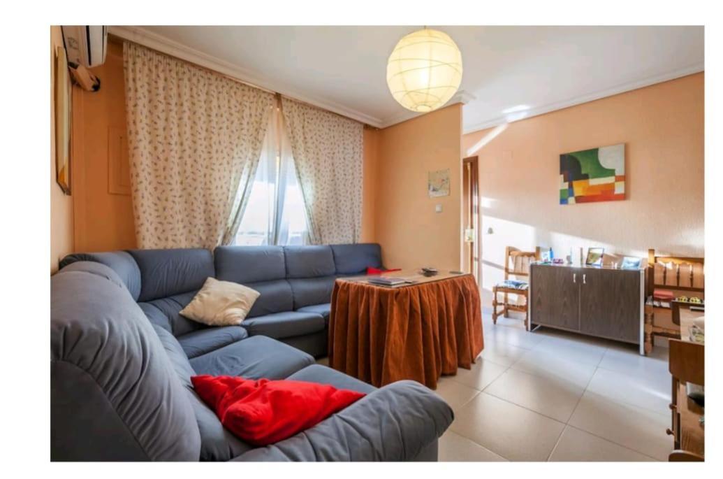 Piso Con Buena Red Wiffi Fibra Optica Alquiler De Habitaciones Sevilla Eksteriør billede